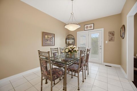 Photo 14 at 222 Caproni Drive, Maple, Vaughan