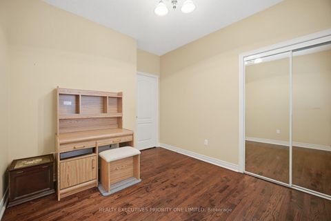 Photo 25 at 222 Caproni Drive, Maple, Vaughan