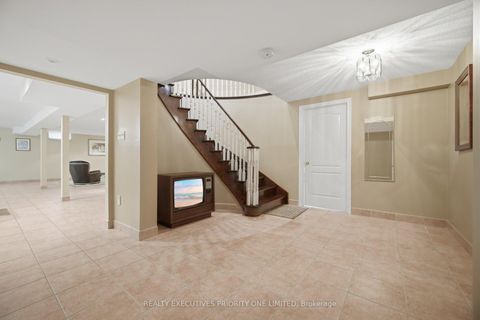 Photo 31 at 222 Caproni Drive, Maple, Vaughan