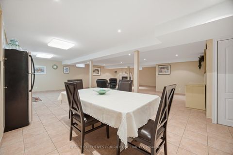 Photo 32 at 222 Caproni Drive, Maple, Vaughan