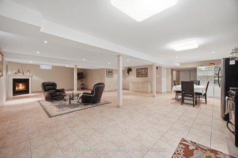 Photo 34 at 222 Caproni Drive, Maple, Vaughan
