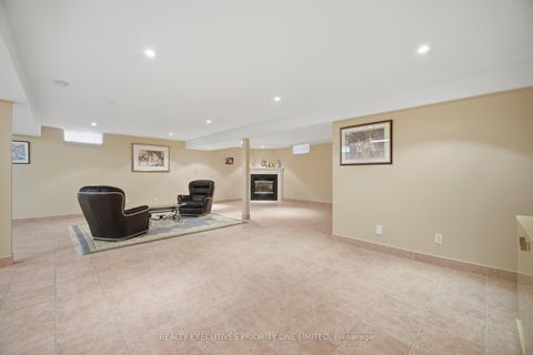 Photo 35 at 222 Caproni Drive, Maple, Vaughan