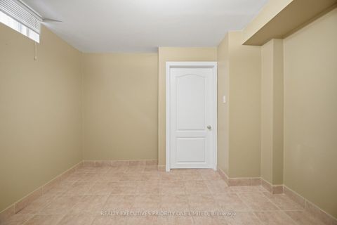 Photo 38 at 222 Caproni Drive, Maple, Vaughan