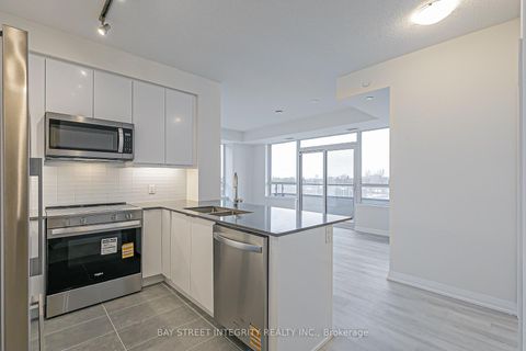 Photo 4 at 710 - 3260 SHEPPARD Avenue E, Sullivan, Toronto