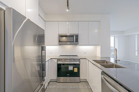 Photo 5 at 710 - 3260 SHEPPARD Avenue E, Sullivan, Toronto
