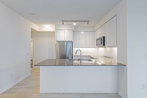 Photo 7 at 710 - 3260 SHEPPARD Avenue E, Sullivan, Toronto