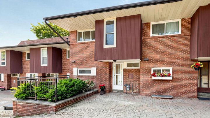 Photo 2 at 59 - 10 Esterbrooke Avenue, Don Valley Village, Toronto