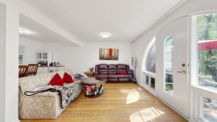 Photo 5 at 59 - 10 Esterbrooke Avenue, Don Valley Village, Toronto
