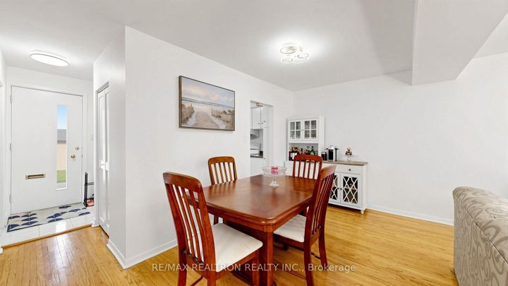 Photo 10 at 59 - 10 Esterbrooke Avenue, Don Valley Village, Toronto