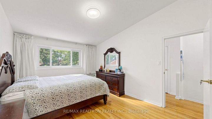 Photo 23 at 59 - 10 Esterbrooke Avenue, Don Valley Village, Toronto