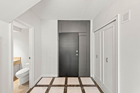 Photo 3 at 412 - 55A Avenue Road, Annex, Toronto