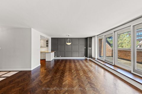 Photo 6 at 412 - 55A Avenue Road, Annex, Toronto