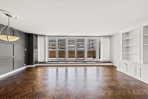 Photo 9 at 412 - 55A Avenue Road, Annex, Toronto