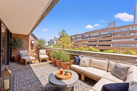 Photo 20 at 412 - 55A Avenue Road, Annex, Toronto