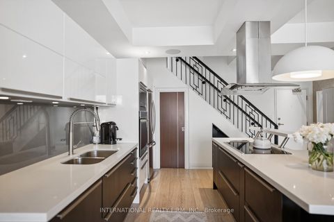 Photo 1 at PH27 - 500 Richmond St Street W, Waterfront Communities C1, Toronto