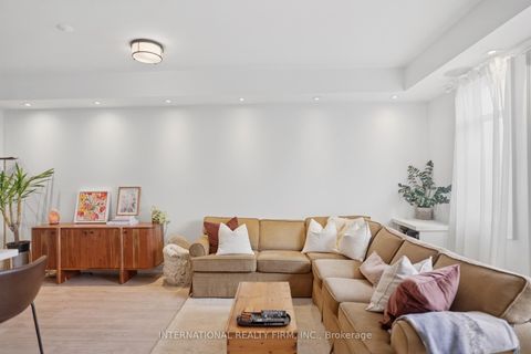 Photo 5 at PH27 - 500 Richmond St Street W, Waterfront Communities C1, Toronto