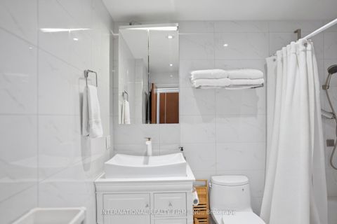 Photo 11 at PH27 - 500 Richmond St Street W, Waterfront Communities C1, Toronto