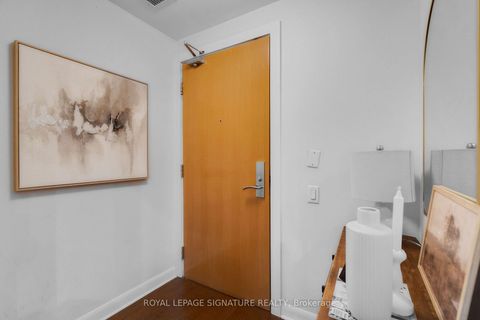 Photo 9 at 3210 - 375 King Street, Waterfront Communities C1, Toronto