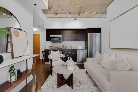 Photo 13 at 3210 - 375 King Street, Waterfront Communities C1, Toronto