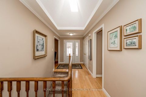 Photo 3 at 35 Gibbon Drive, Letitia Heights, Barrie