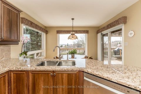 Photo 6 at 35 Gibbon Drive, Letitia Heights, Barrie