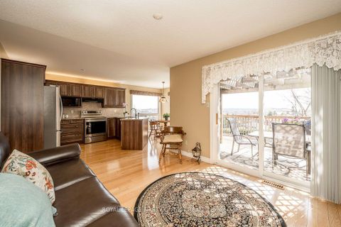 Photo 9 at 35 Gibbon Drive, Letitia Heights, Barrie