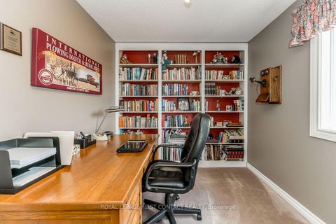 Photo 17 at 35 Gibbon Drive, Letitia Heights, Barrie