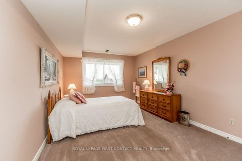 Photo 24 at 35 Gibbon Drive, Letitia Heights, Barrie