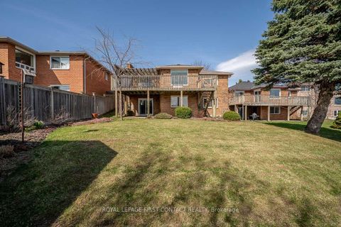 Photo 31 at 35 Gibbon Drive, Letitia Heights, Barrie