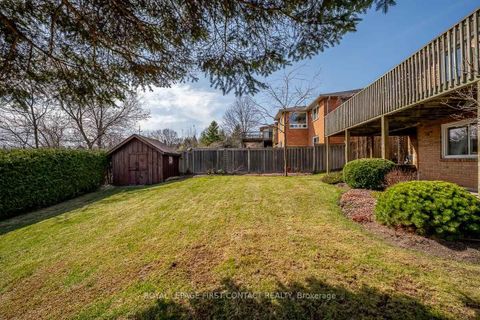 Photo 34 at 35 Gibbon Drive, Letitia Heights, Barrie