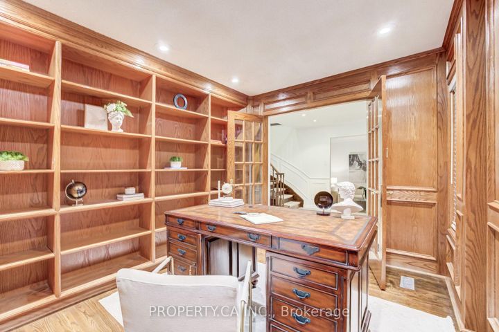 Photo 4 at 143 Cambridge Crescent, South Richvale, Richmond Hill