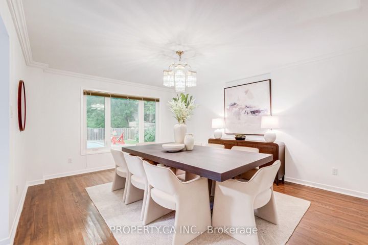 Photo 8 at 143 Cambridge Crescent, South Richvale, Richmond Hill