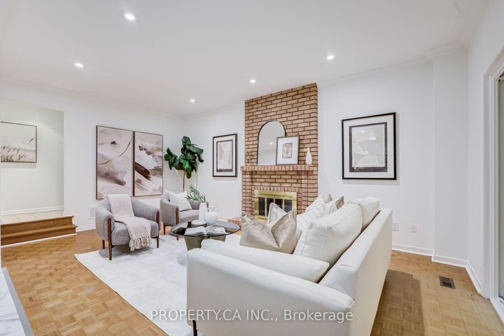 Photo 13 at 143 Cambridge Crescent, South Richvale, Richmond Hill