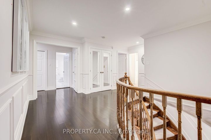 Photo 18 at 143 Cambridge Crescent, South Richvale, Richmond Hill