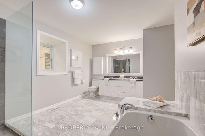 Photo 35 at 143 Cambridge Crescent, South Richvale, Richmond Hill