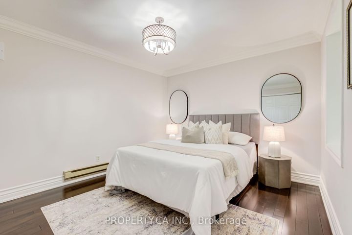 Photo 36 at 143 Cambridge Crescent, South Richvale, Richmond Hill