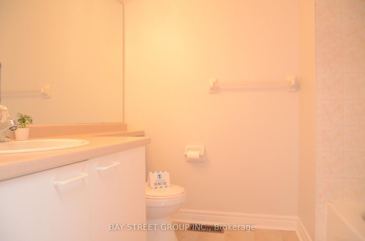 Photo 13 at #44 - 1905 Broad Hollow Gate, Erin Mills, Mississauga