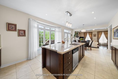 Photo 15 at 108 Headwater Crescent, Oak Ridges Lake Wilcox, Richmond Hill