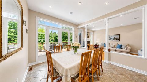 Photo 32 at 71 Gidleigh Park Crescent, Islington Woods, Vaughan