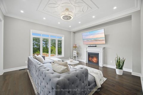 Photo 6 at 163 Muirfield Drive, Ardagh, Barrie