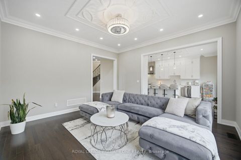 Photo 7 at 163 Muirfield Drive, Ardagh, Barrie