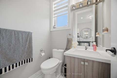 Photo 13 at 163 Muirfield Drive, Ardagh, Barrie