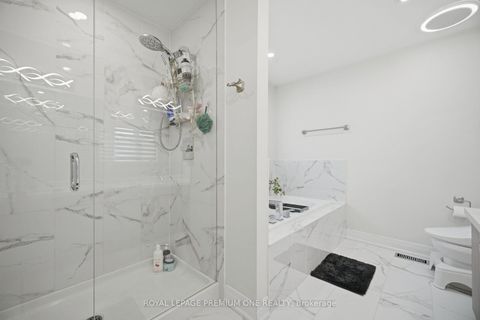 Photo 19 at 163 Muirfield Drive, Ardagh, Barrie