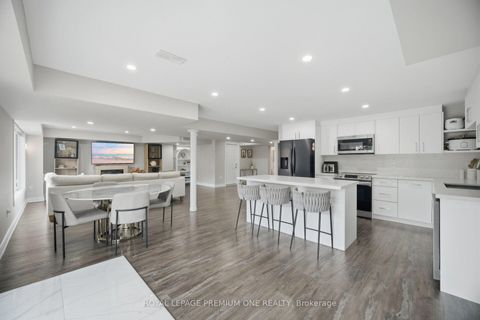 Photo 40 at 163 Muirfield Drive, Ardagh, Barrie