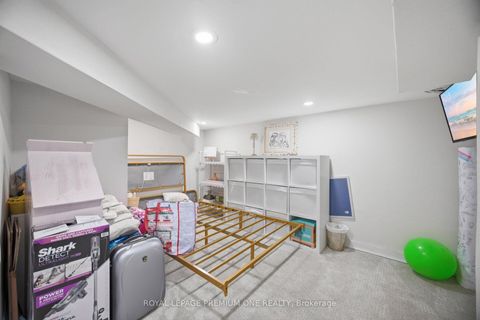 Photo 43 at 163 Muirfield Drive, Ardagh, Barrie