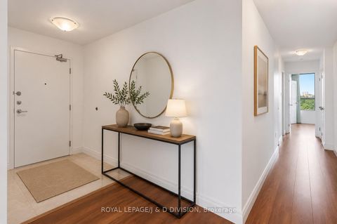 Photo 3 at 701 - 100 Canyon Avenue, Bathurst Manor, Toronto