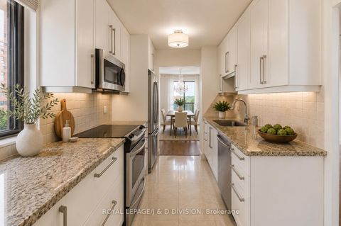 Photo 11 at 701 - 100 Canyon Avenue, Bathurst Manor, Toronto