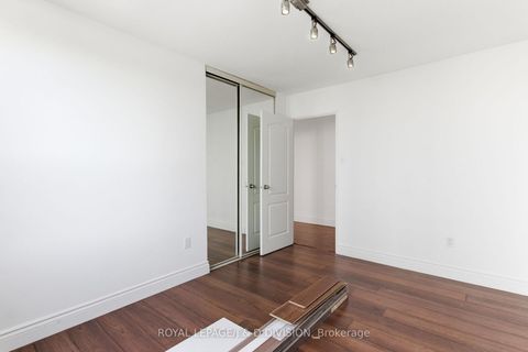 Photo 22 at 701 - 100 Canyon Avenue, Bathurst Manor, Toronto