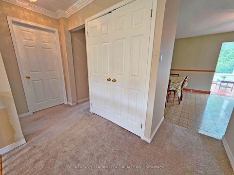 Photo 4 at 4 Bay Court, Historic Lakeshore Communities, Georgina