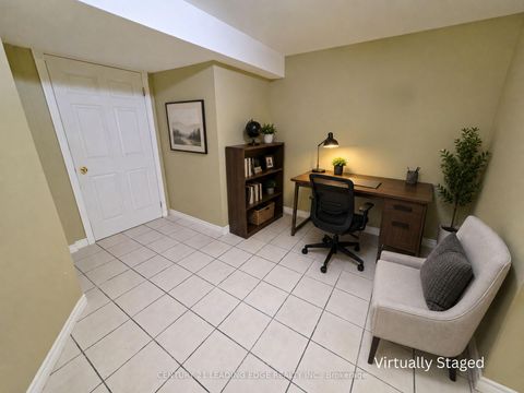 Photo 26 at 4 Bay Court, Historic Lakeshore Communities, Georgina